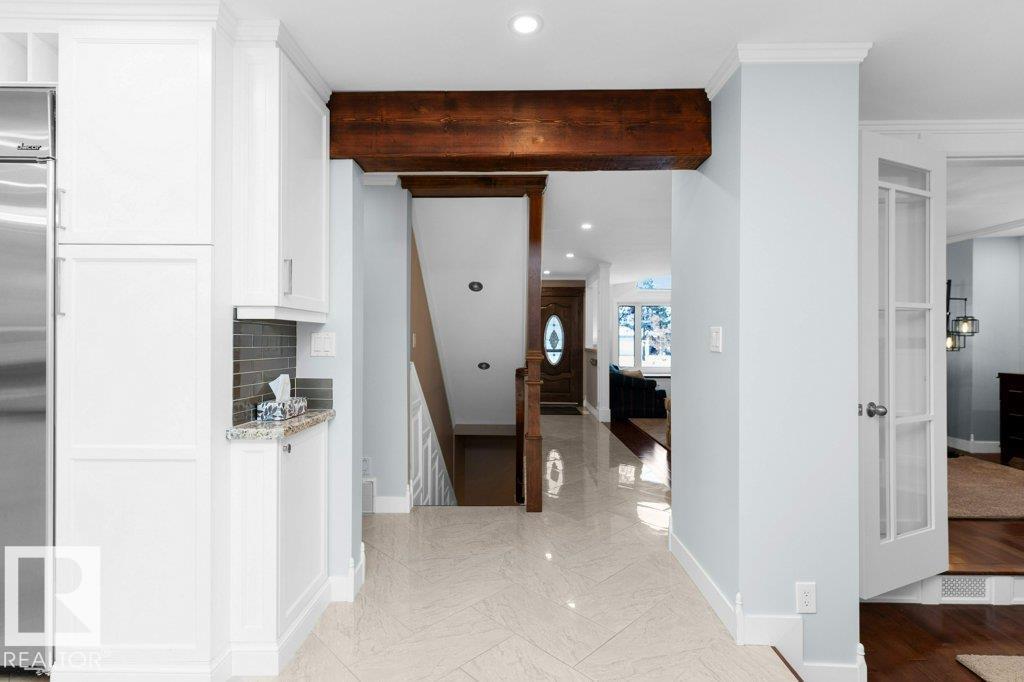 912 110a St Nw Nw, Edmonton, Alberta  T6J 6N2 - Photo 14 - E4467616