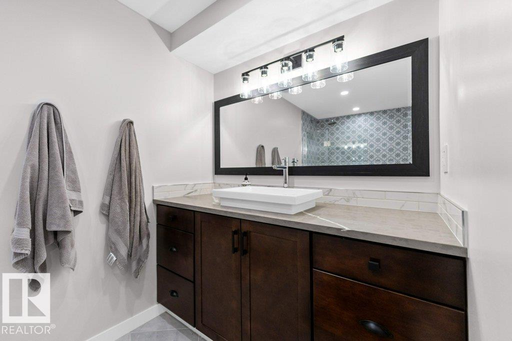 912 110a St Nw Nw, Edmonton, Alberta  T6J 6N2 - Photo 51 - E4467616