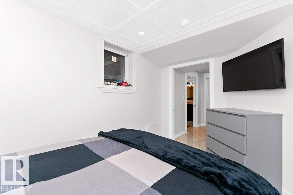 912 110a St Nw Nw, Edmonton, Alberta  T6J 6N2 - Photo 53 - E4467616