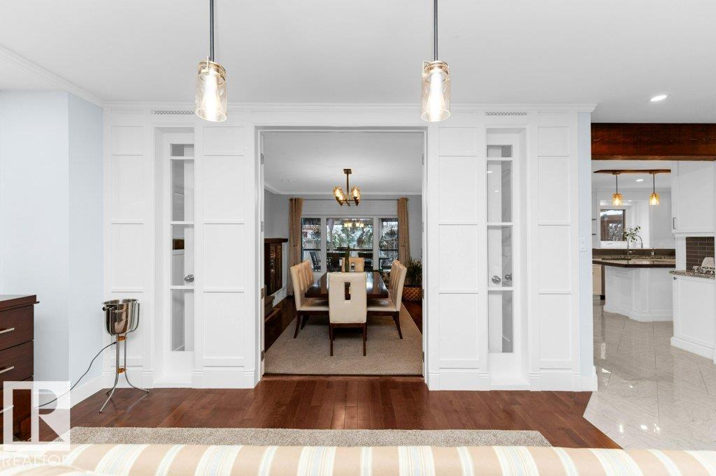 912 110a St Nw Nw, Edmonton, Alberta  T6J 6N2 - Photo 8 - E4467616