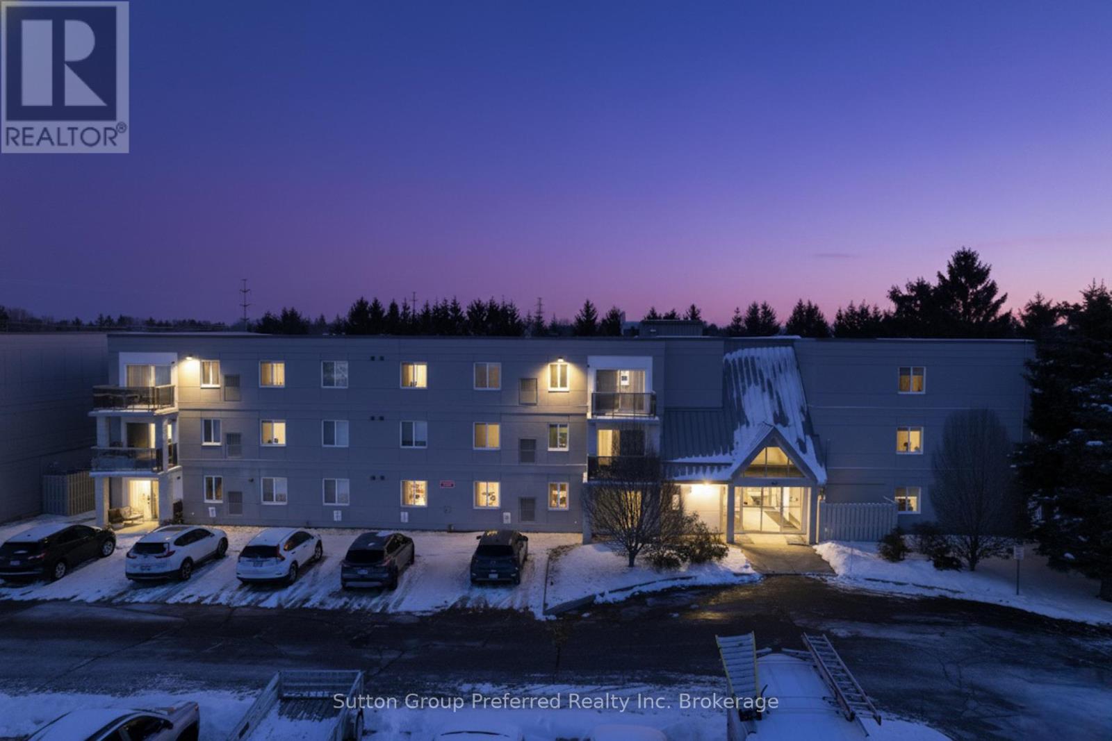 102 - 163 Ferguson Avenue, Woodstock, Ontario  N4V 1B1 - Photo 2 - X12276813