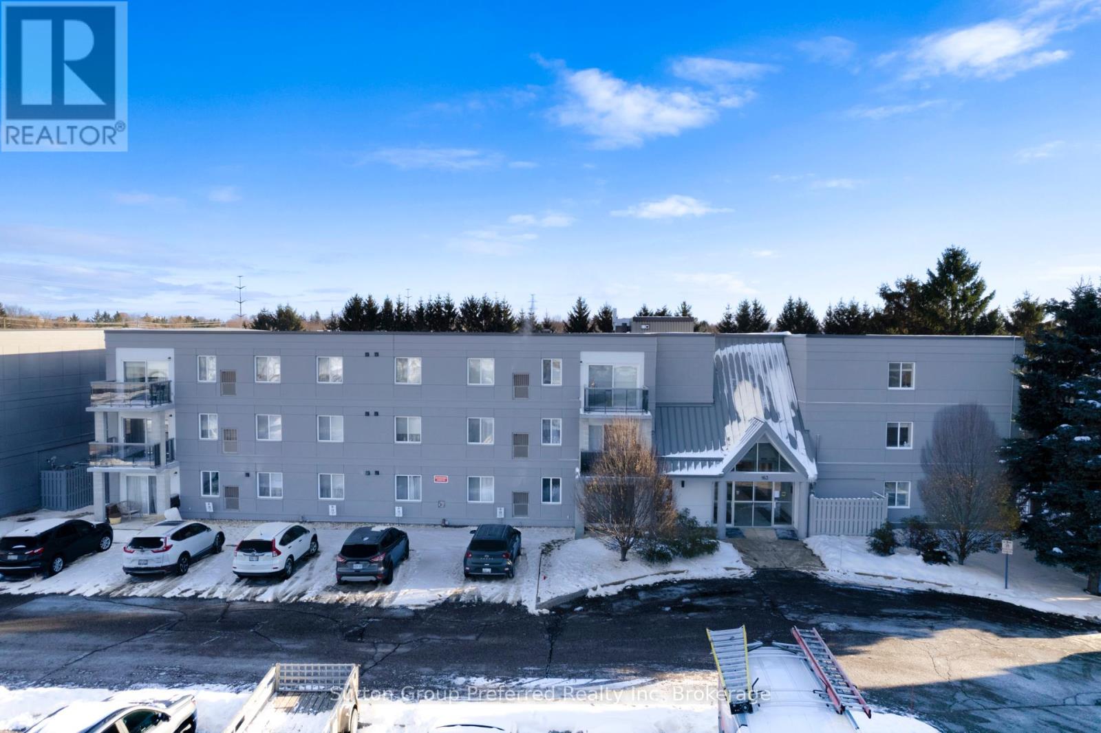 102 - 163 Ferguson Avenue, Woodstock, Ontario  N4V 1B1 - Photo 4 - X12276813