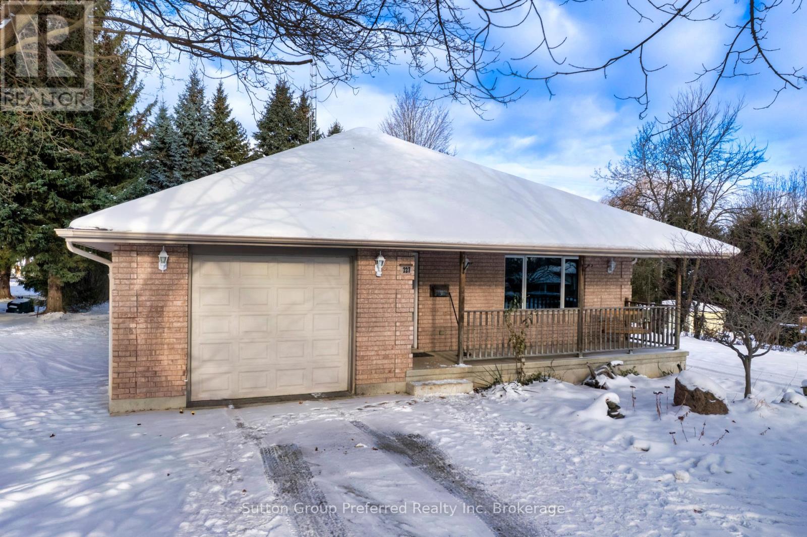 227 Bower Hill Road, Woodstock, Ontario N4S 2N5 - Photo 3 - X12322988