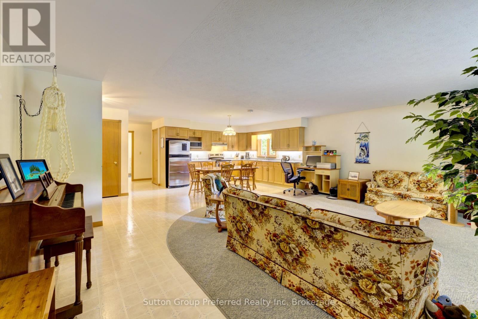 227 Bower Hill Road, Woodstock, Ontario N4S 2N5 - Photo 5 - X12322988