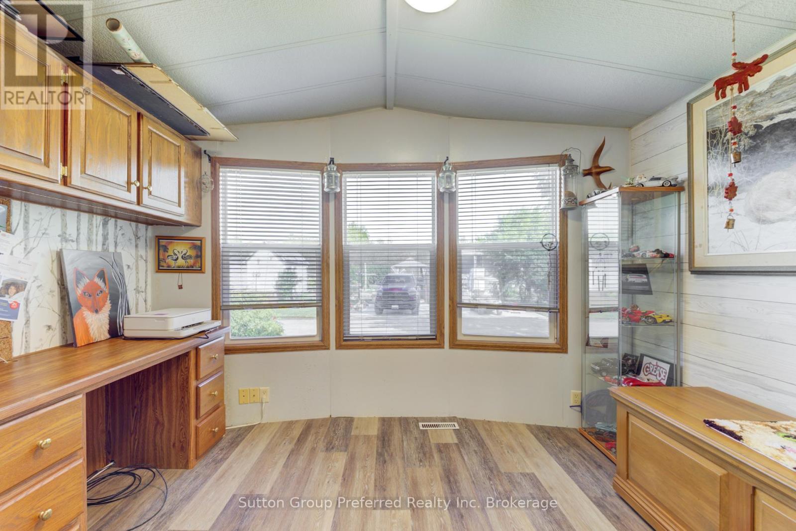 94 - 495856 10th Line, East Zorra-Tavistock, Ontario N4S 7V7 - Photo 17 - X12397279