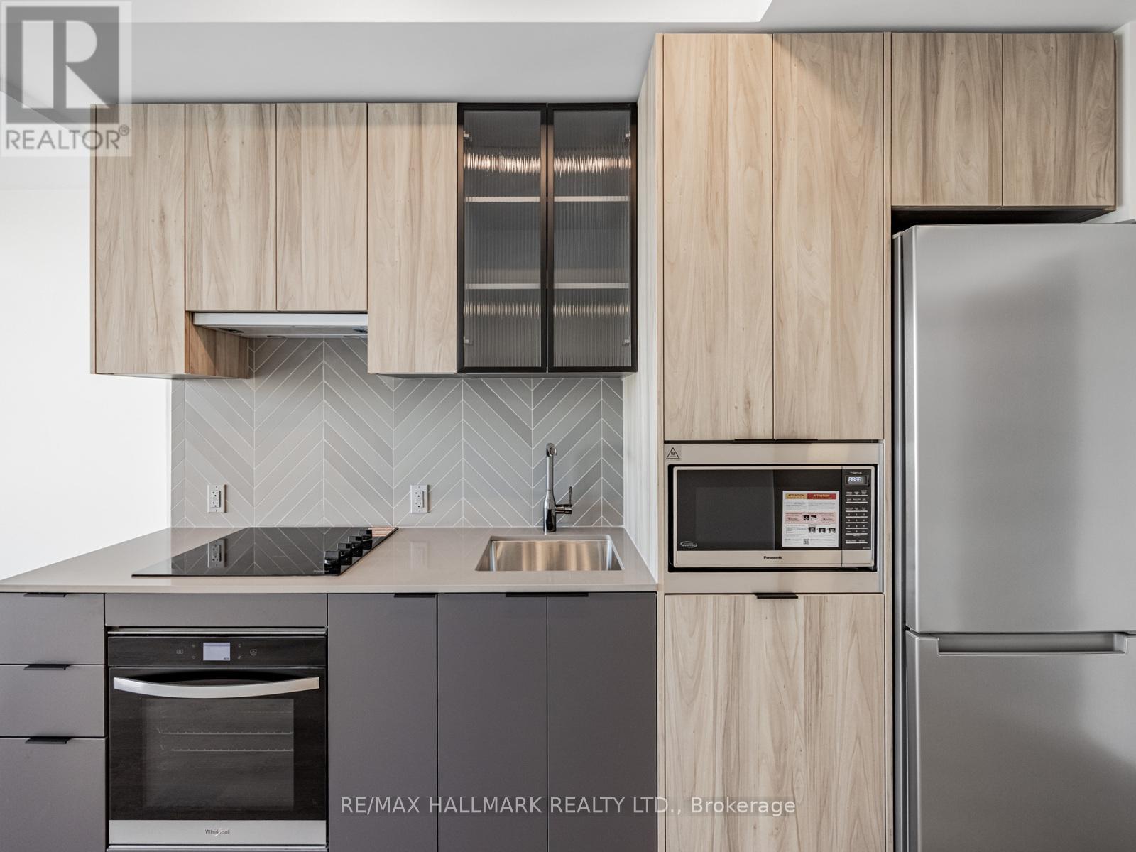 720 - 1037 The Queensway, Toronto, Ontario  M8Z 6C7 - Photo 10 - W12607418