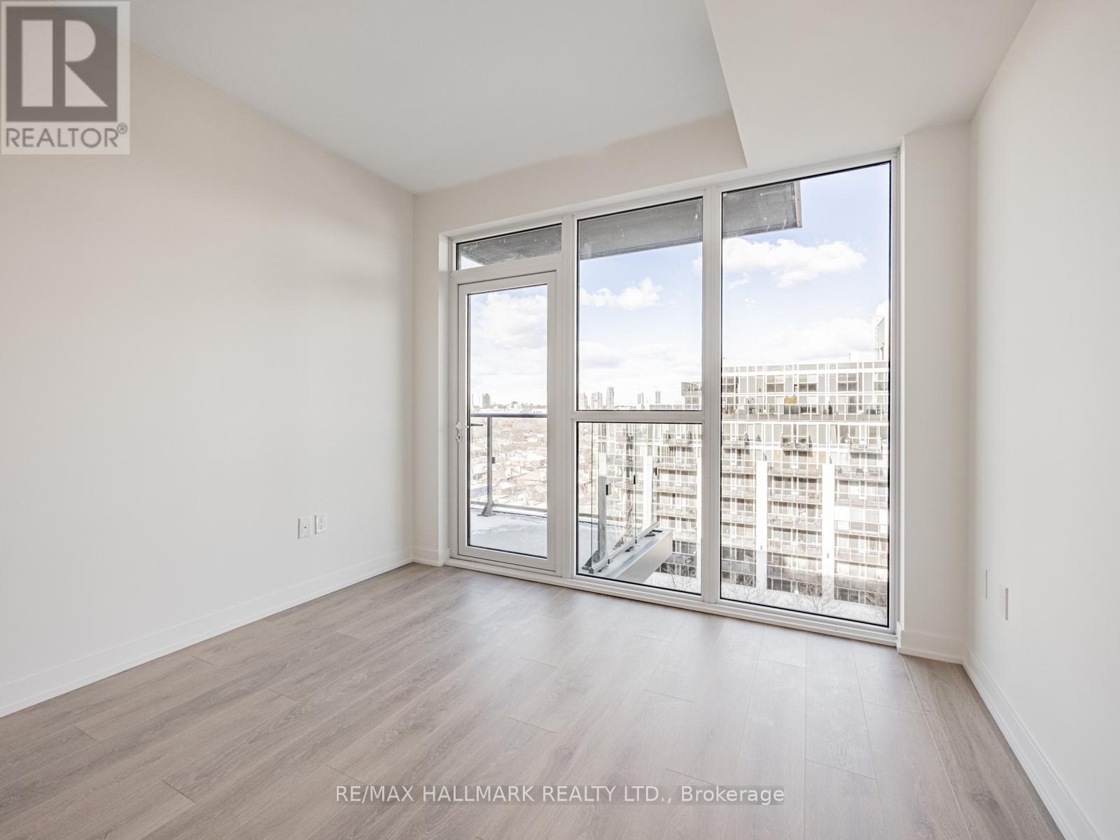 720 - 1037 The Queensway, Toronto, Ontario  M8Z 6C7 - Photo 5 - W12607418