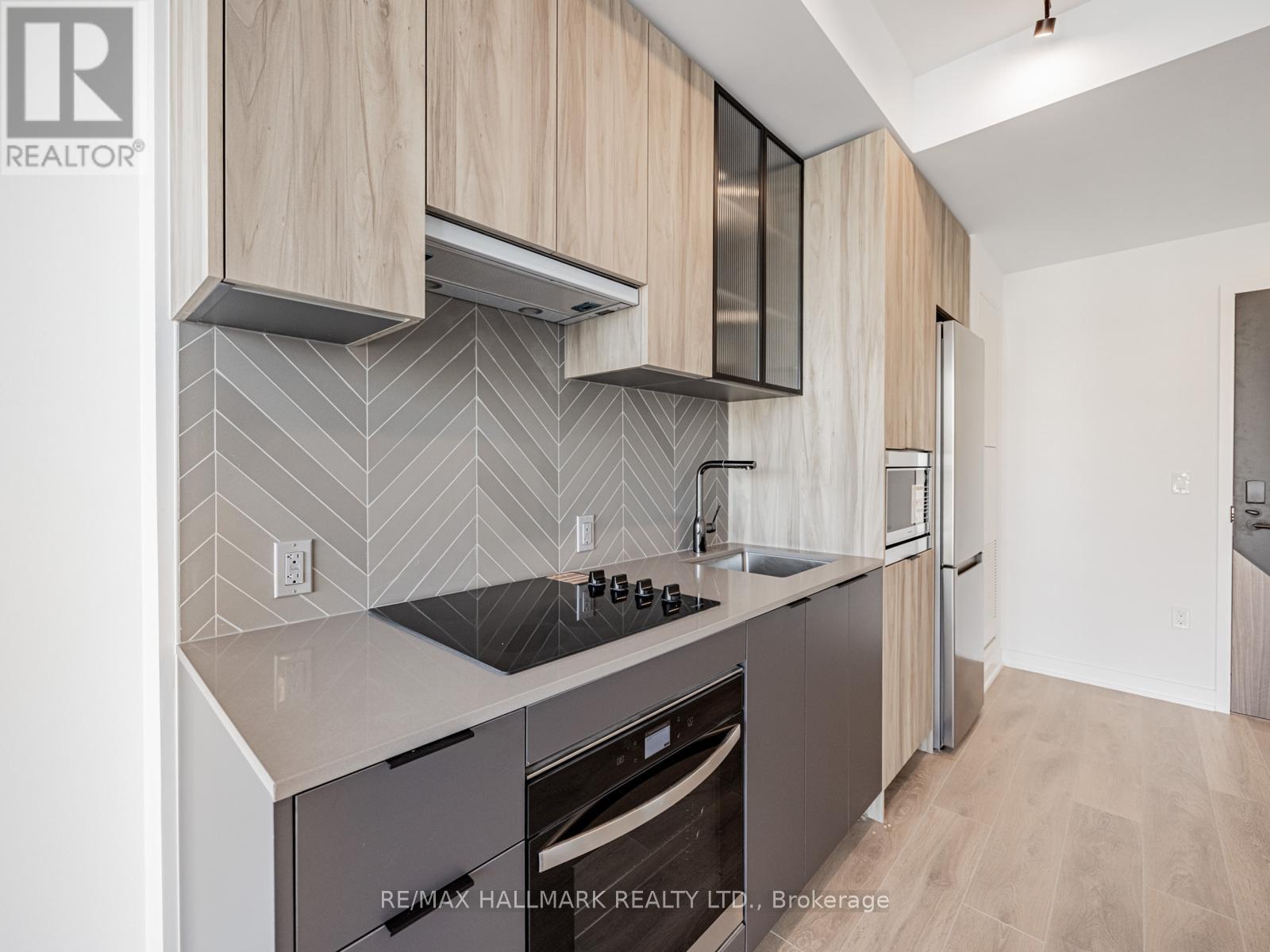 720 - 1037 The Queensway, Toronto, Ontario  M8Z 6C7 - Photo 9 - W12607418