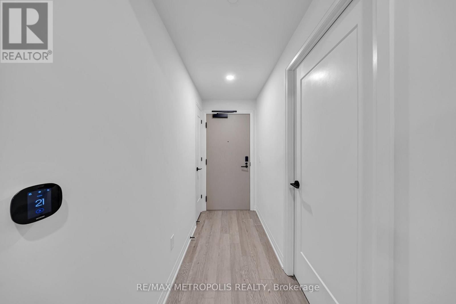 413 - 1415 Dundas Street E, Oakville, Ontario  L6H 7G1 - Photo 4 - W12607458