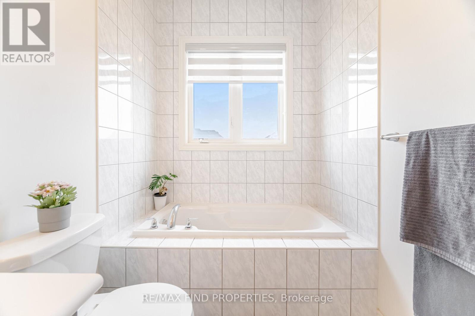 361 Skinner Road, Hamilton, Ontario  L8B 1Z7 - Photo 29 - X12607450