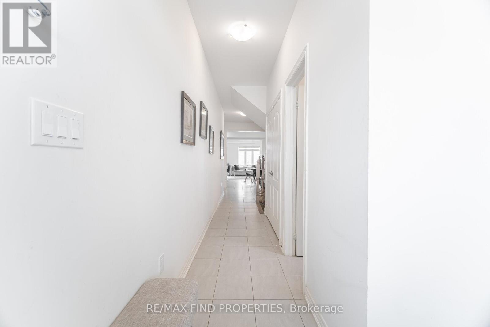 361 Skinner Road, Hamilton, Ontario  L8B 1Z7 - Photo 8 - X12607450