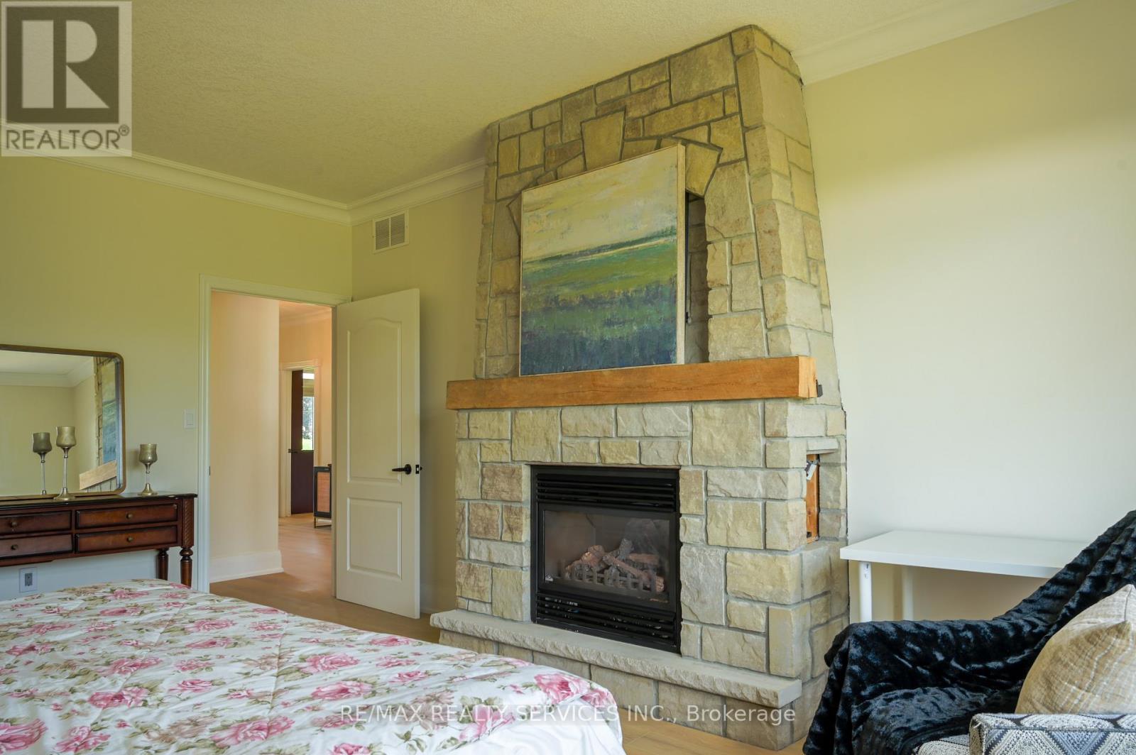 214 Maple Avenue S, Brant, Ontario  N0E 1A0 - Photo 23 - X12607460