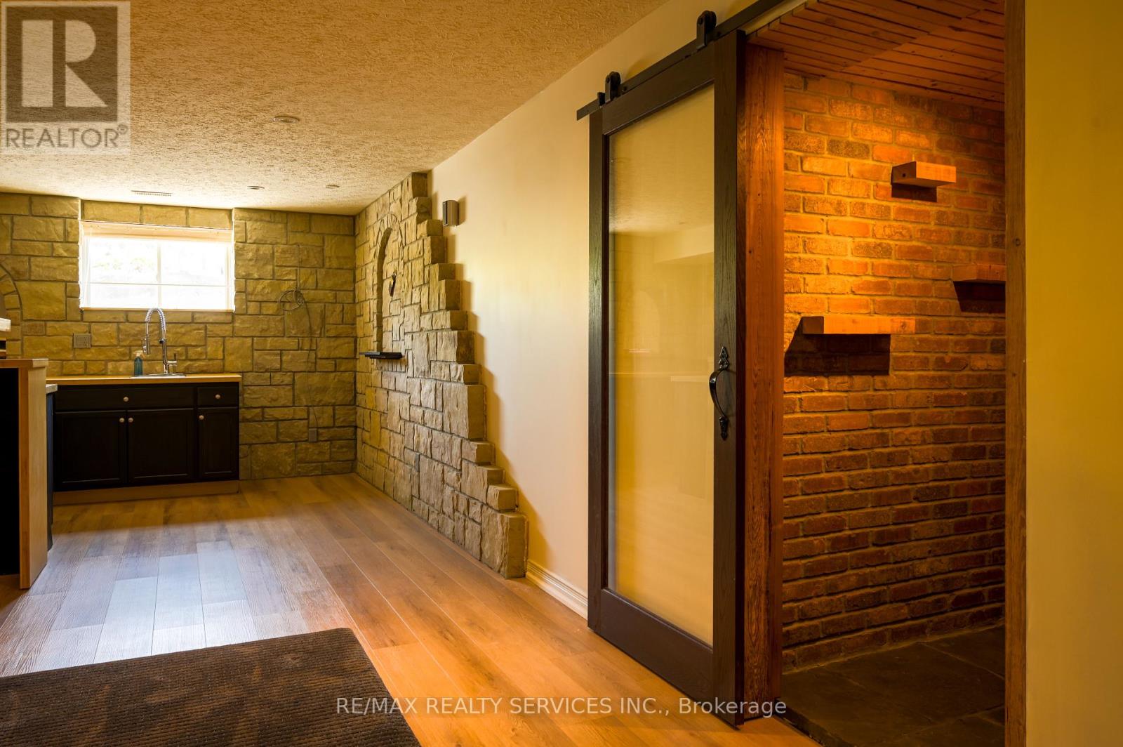 214 Maple Avenue S, Brant, Ontario  N0E 1A0 - Photo 37 - X12607460