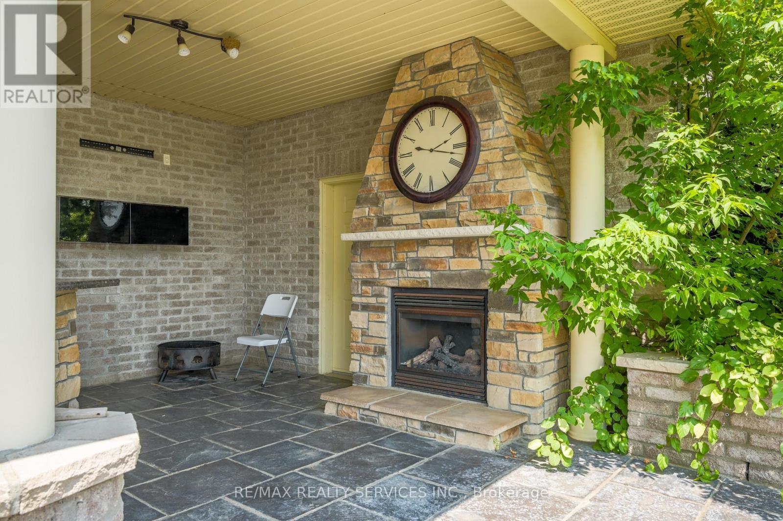 214 Maple Avenue S, Brant, Ontario  N0E 1A0 - Photo 6 - X12607460