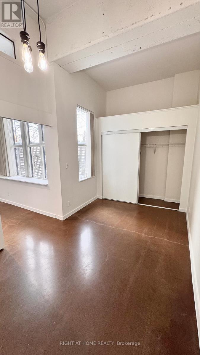 101 - 410 King Street W, Kitchener, Ontario N2G 1C3 - Photo 7 - X12607464