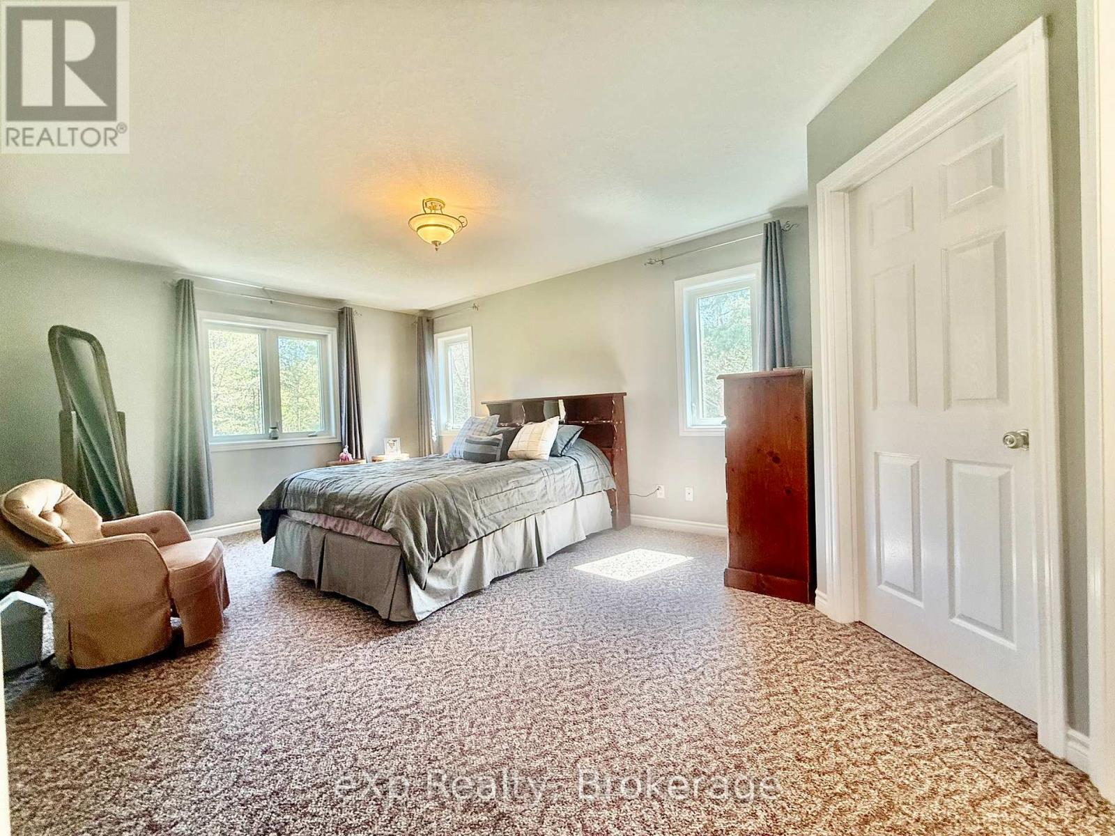 323237 Durham Road E, West Grey, Ontario  N0G 1R0 - Photo 17 - X12596596