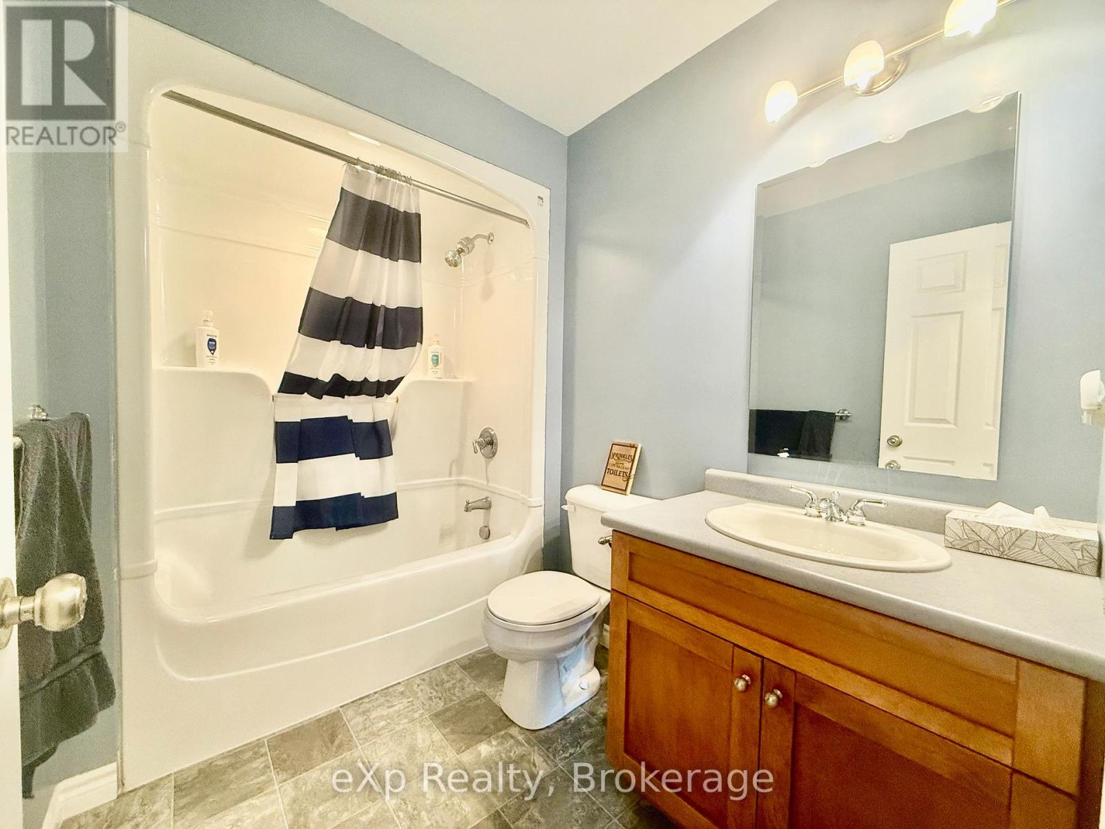 323237 Durham Road E, West Grey, Ontario  N0G 1R0 - Photo 16 - X12596596