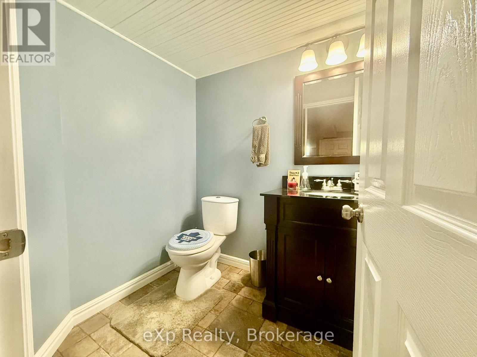 323237 Durham Road E, West Grey, Ontario  N0G 1R0 - Photo 24 - X12596596