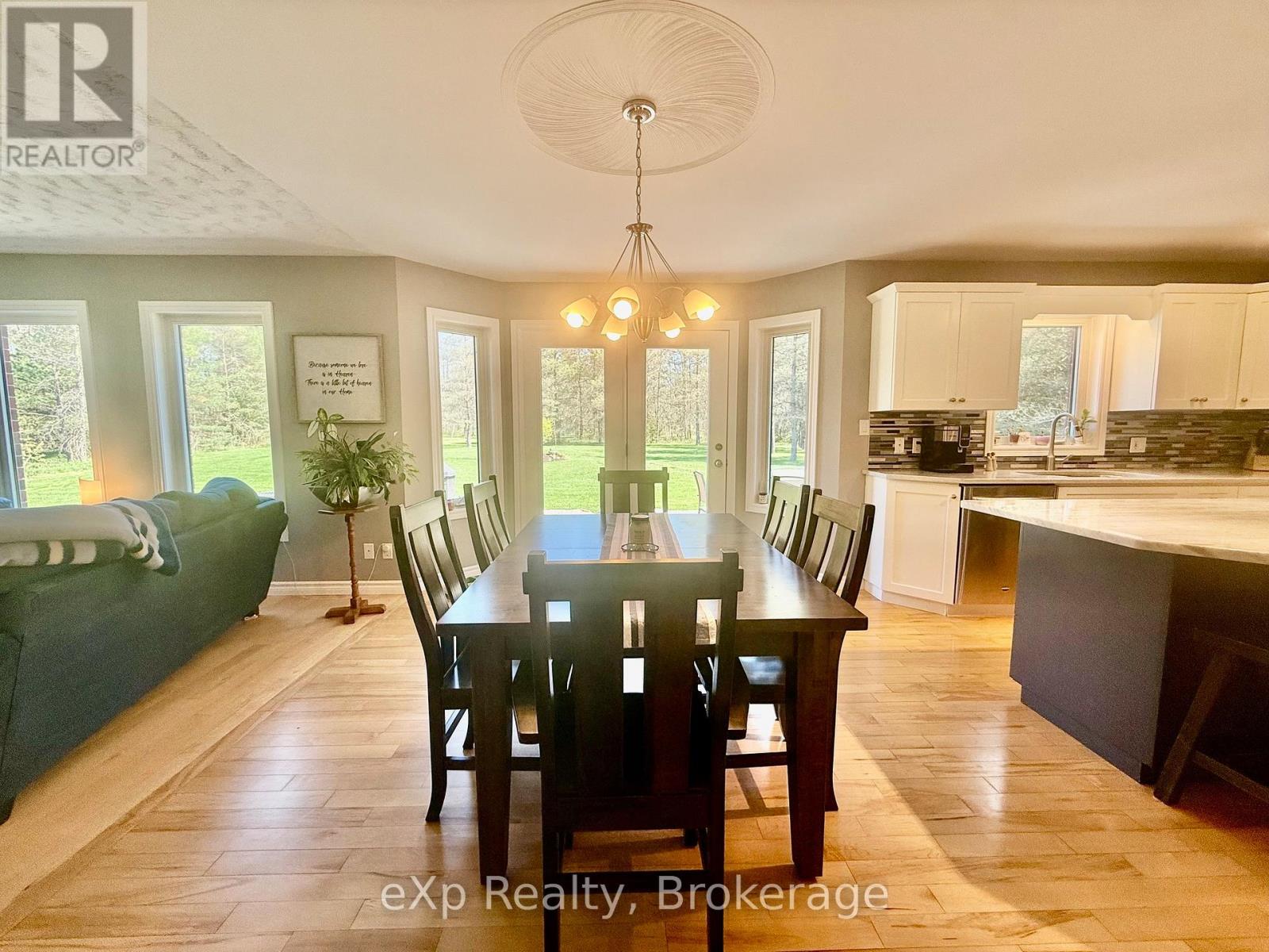 323237 Durham Road E, West Grey, Ontario  N0G 1R0 - Photo 6 - X12596596