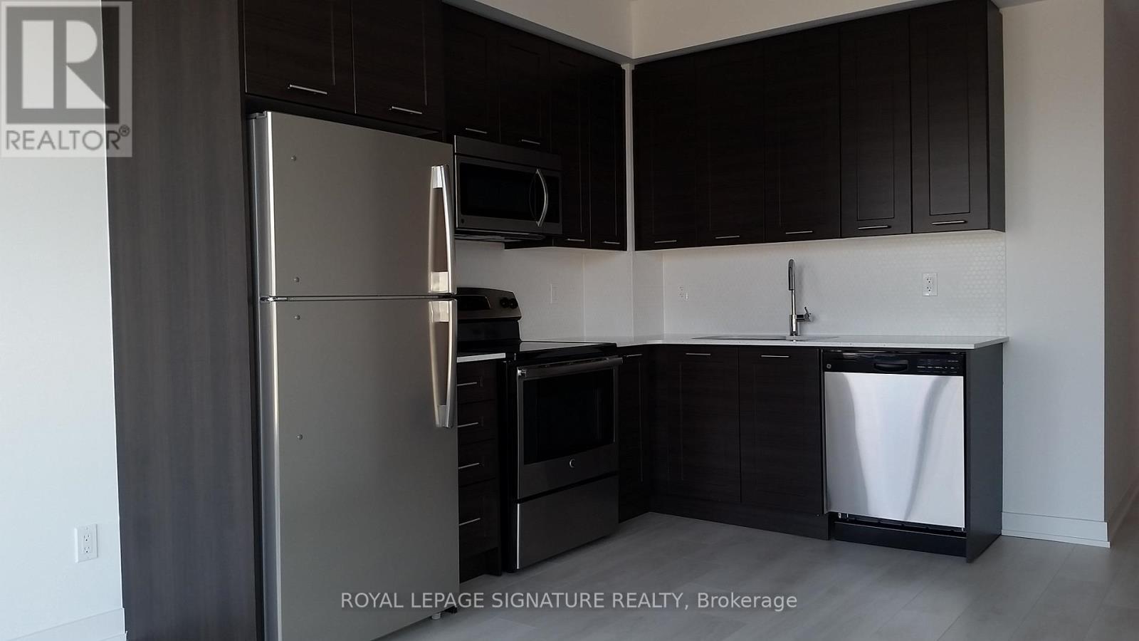 803 - 50 Bruyeres Mews, Toronto, Ontario  M5V 0H8 - Photo 6 - C12607484