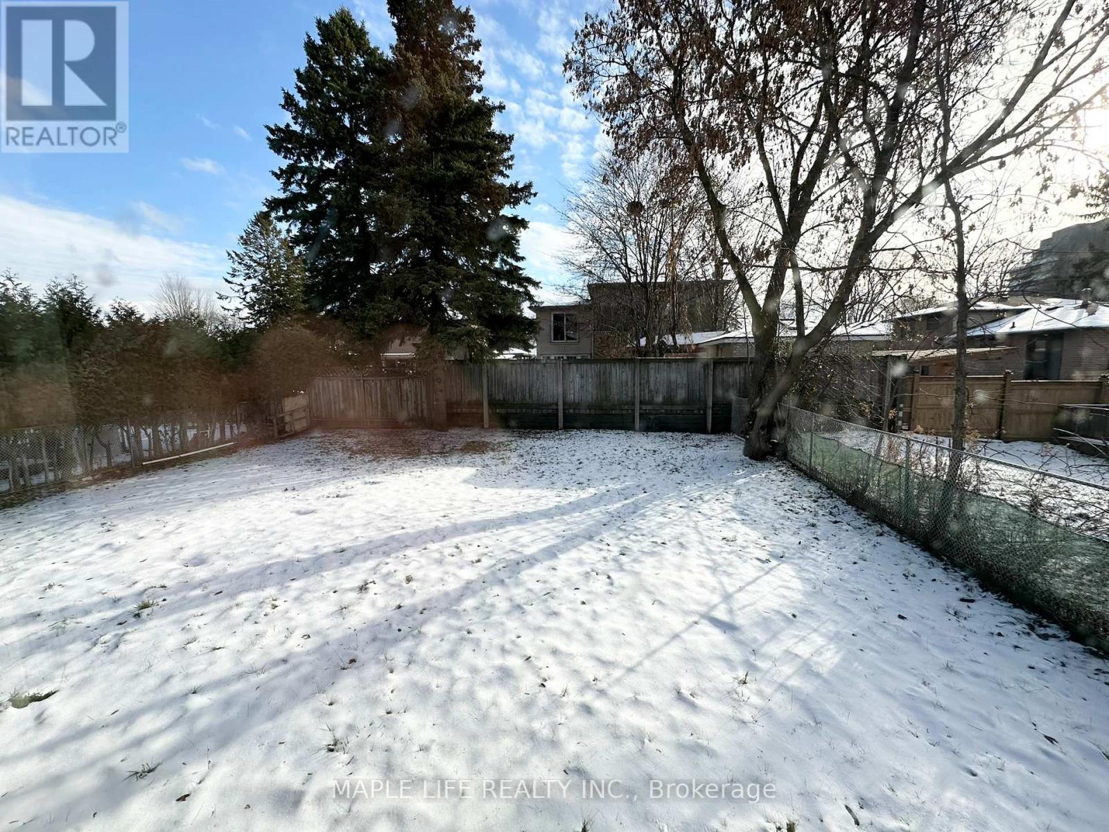 Main - 15 Nymark Avenue, Toronto, Ontario  M2J 2G8 - Photo 18 - C12607494