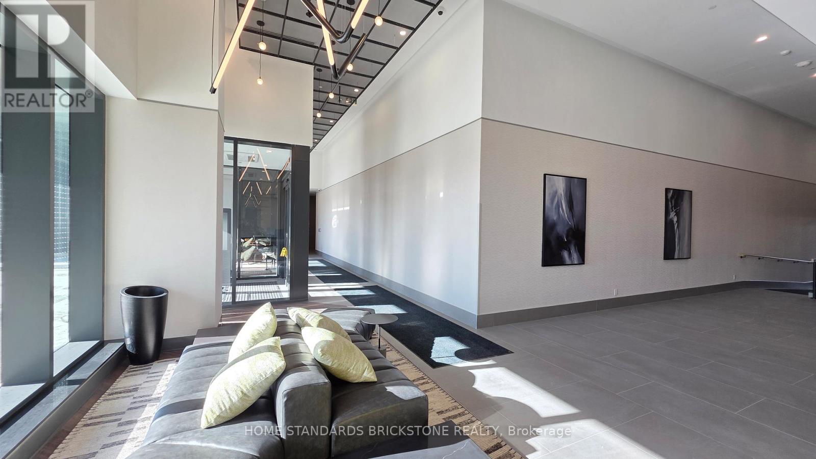 721 - 1007 THE QUEENSWAY, Toronto, Ontario