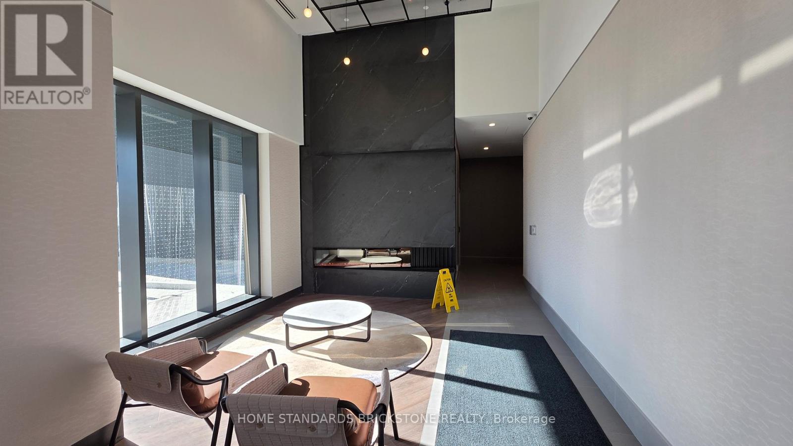 721 - 1007 The Queensway, Toronto, Ontario  M8Z 0H4 - Photo 2 - W12607472