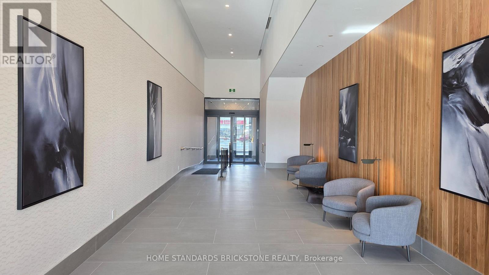 721 - 1007 The Queensway, Toronto, Ontario  M8Z 0H4 - Photo 3 - W12607472