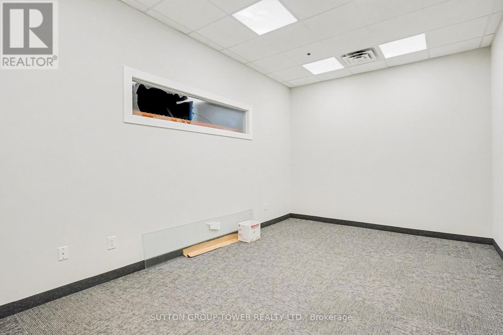 33 - 5250 Solar Drive, Mississauga, Ontario L4W 5M8 - Photo 9 - W12607480