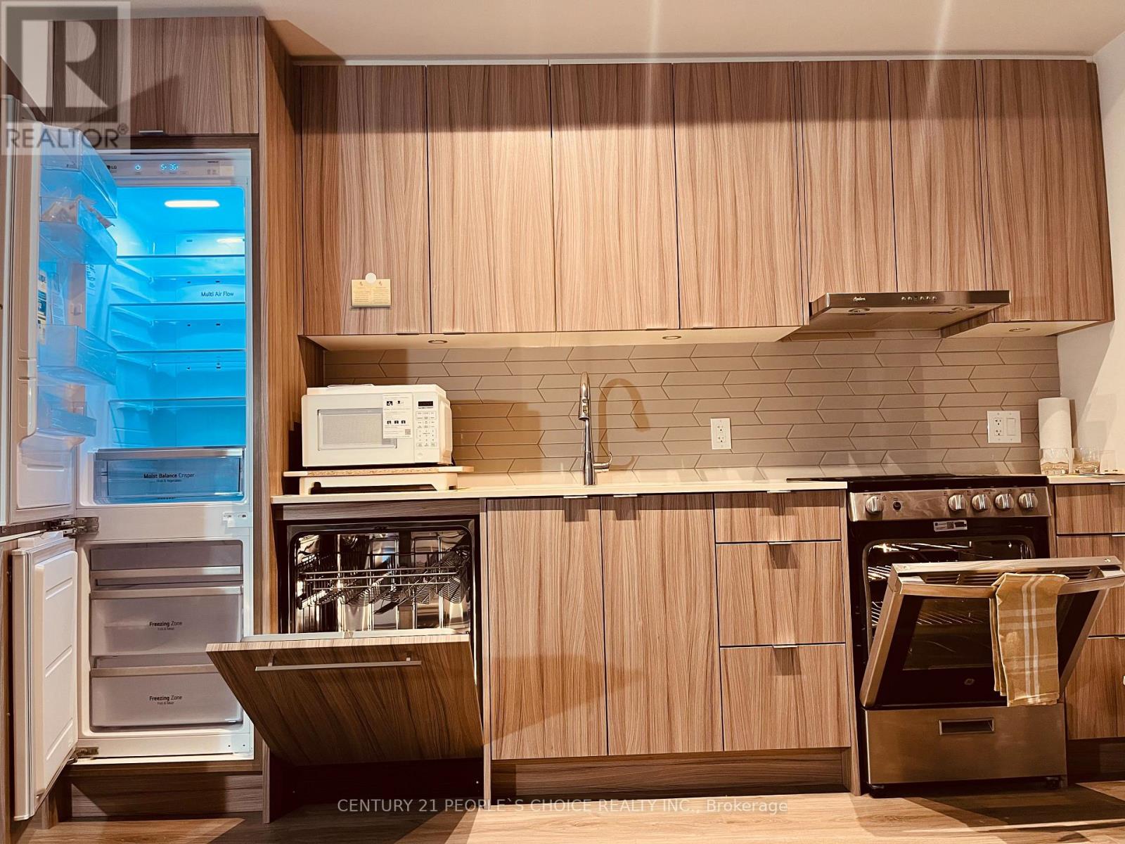 1709 - 4130 Parkside Village Drive, Mississauga, Ontario  L5B 0L7 - Photo 12 - W12607486