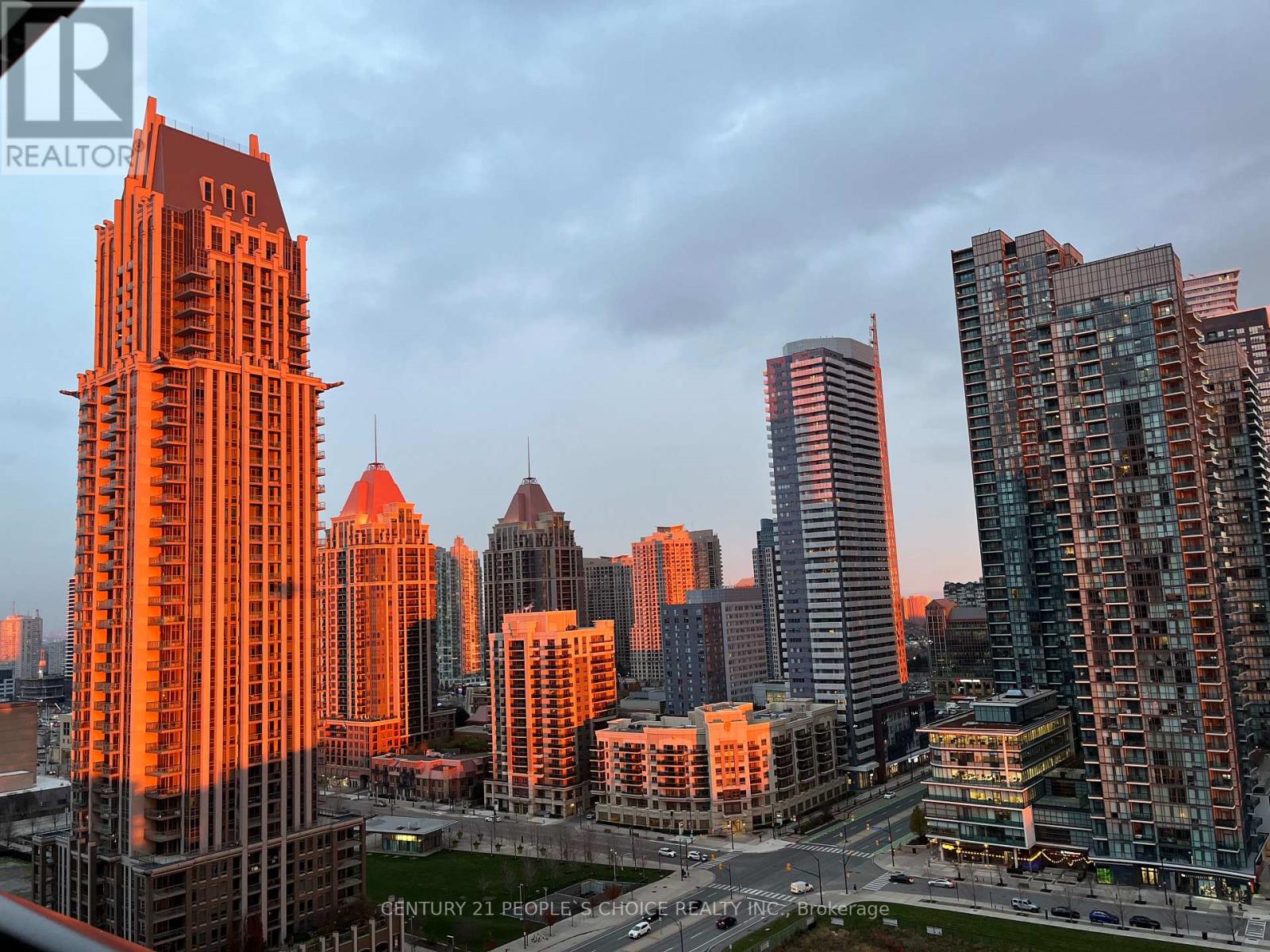 1709 - 4130 Parkside Village Drive, Mississauga, Ontario  L5B 0L7 - Photo 2 - W12607486