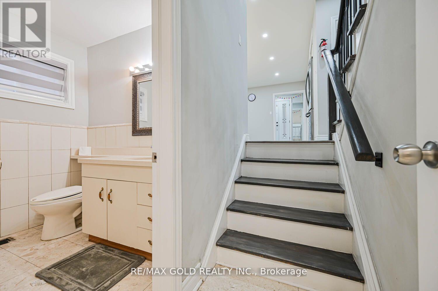 3724 Darla Drive, Mississauga, Ontario  L4T 2C9 - Photo 22 - W12607496