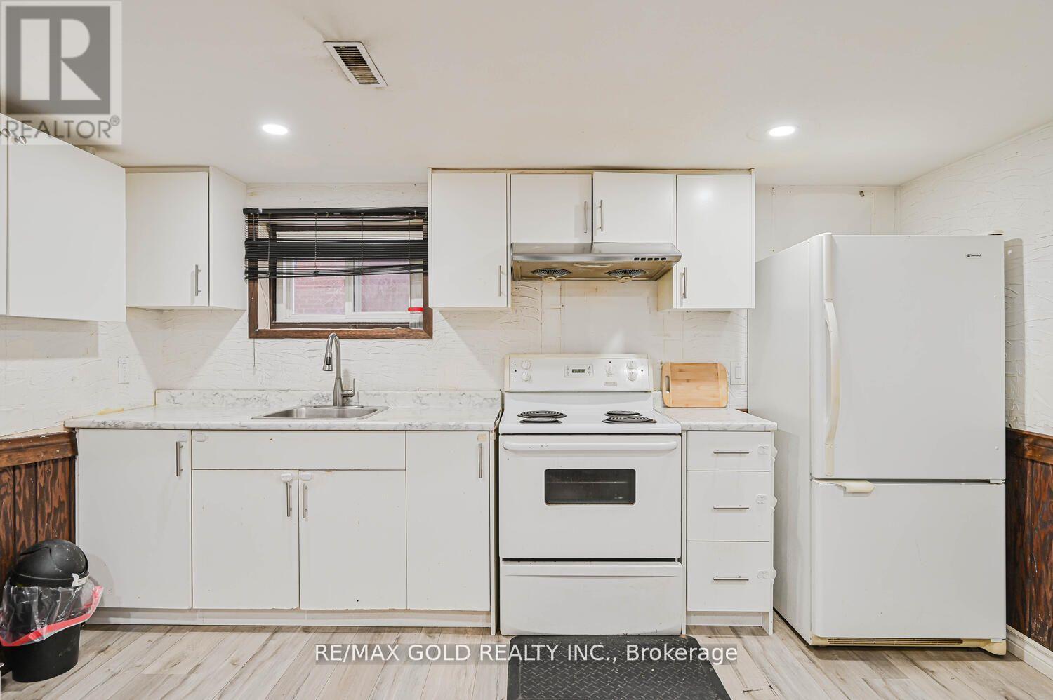 3724 Darla Drive, Mississauga, Ontario  L4T 2C9 - Photo 33 - W12607496