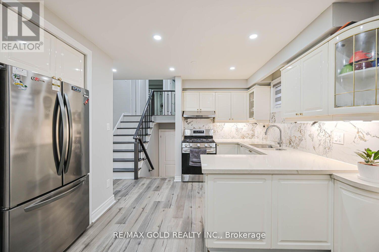 3724 Darla Drive, Mississauga, Ontario  L4T 2C9 - Photo 9 - W12607496