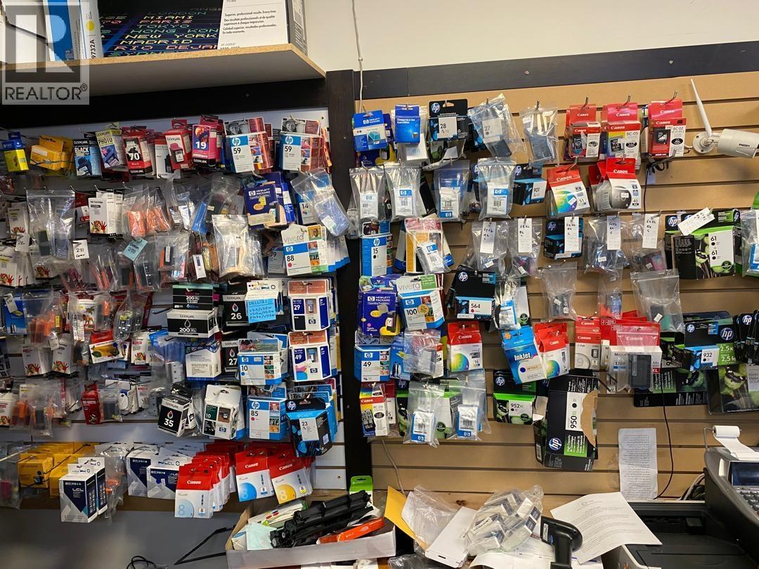 3051 Lonsdale Avenue, North Vancouver, British Columbia  V7N 3J6 - Photo 4 - C8074357