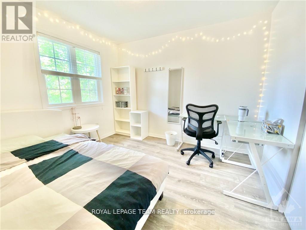 64 Tobermory Crescent, Ottawa, Ontario  K2K 3M4 - Photo 16 - X12607498