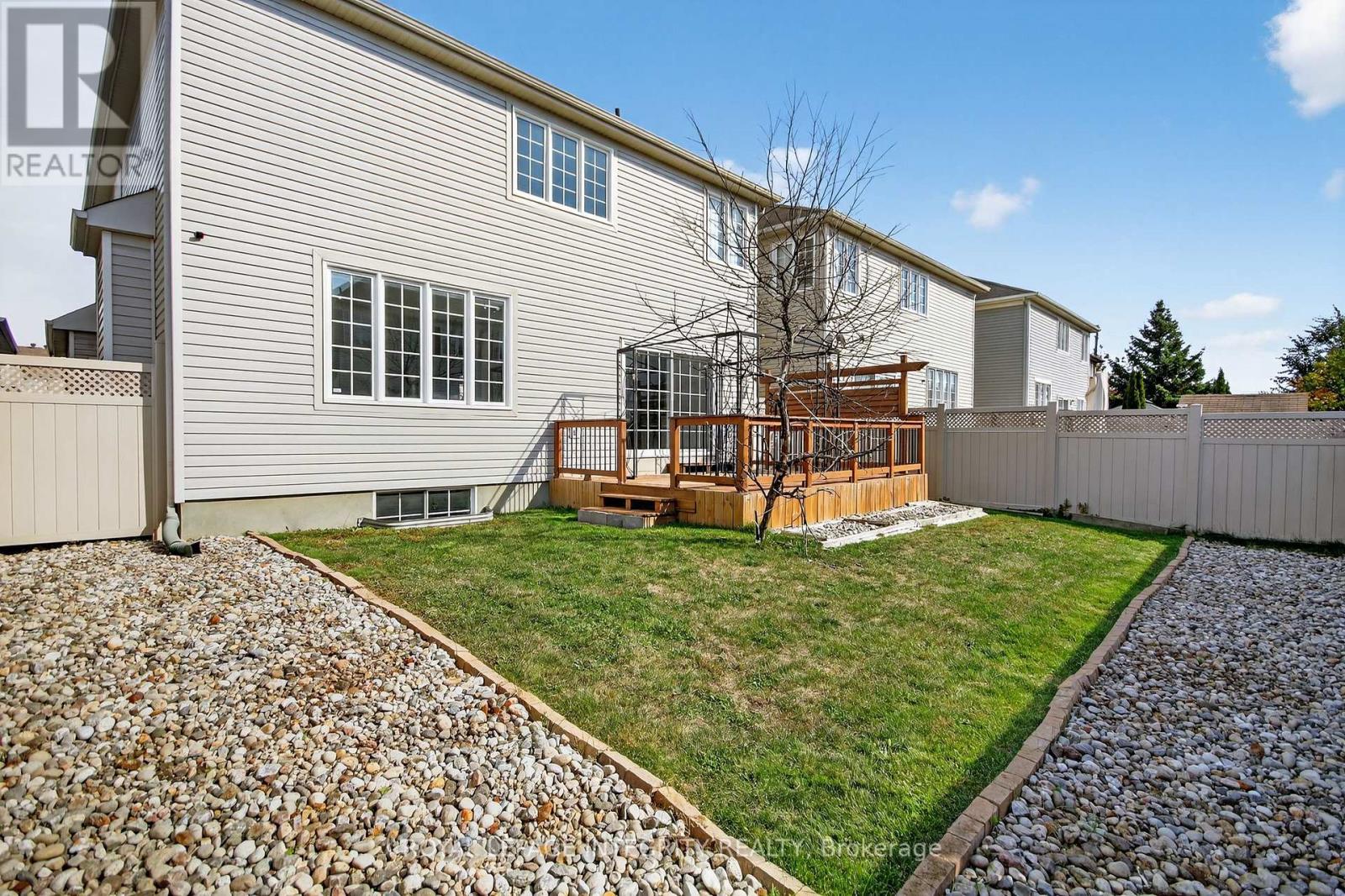 347 Tucana Way, Ottawa, Ontario  K2J 0Z8 - Photo 35 - X12607500