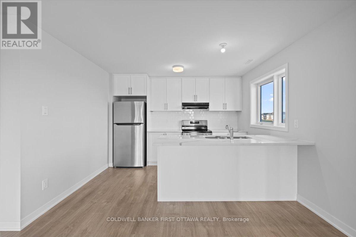 110 Parnian Private, Ottawa, Ontario  K2J 4H7 - Photo 9 - X12607504