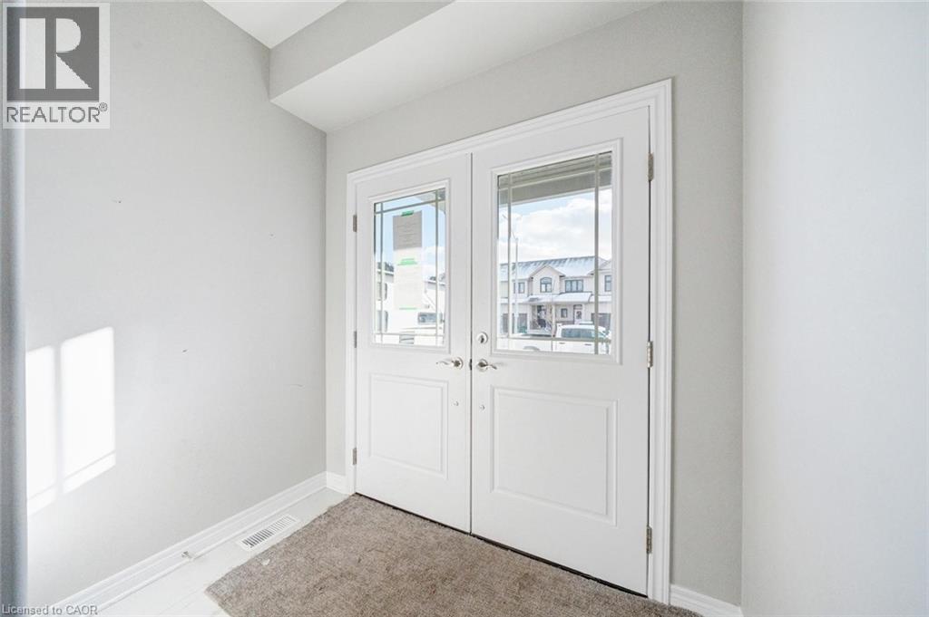 16 Bowman Crescent, Thorold, Ontario  L2V 0G3 - Photo 5 - 40792714