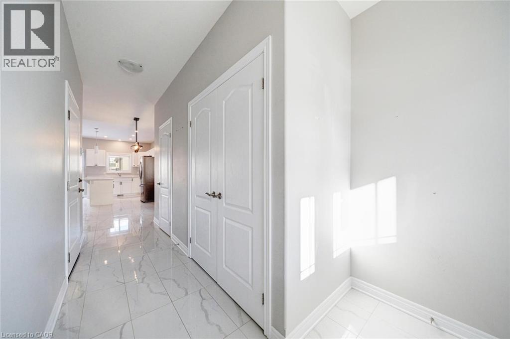 16 Bowman Crescent, Thorold, Ontario  L2V 0G3 - Photo 6 - 40792714