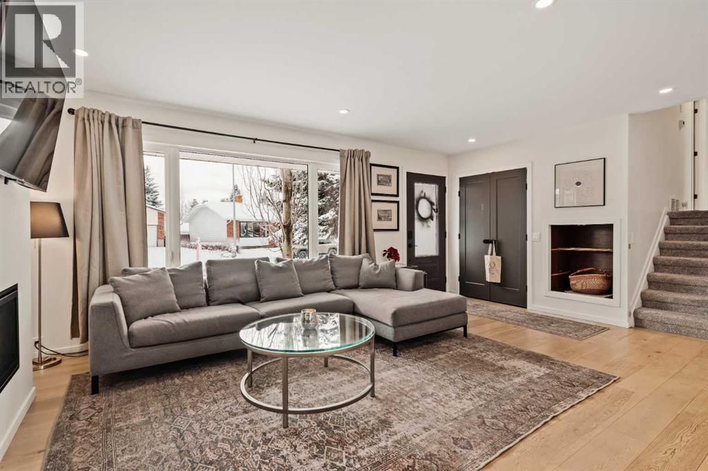 212 Vantage Place Nw, Calgary, Alberta T3A 1X9 - Photo 10 - A2274068