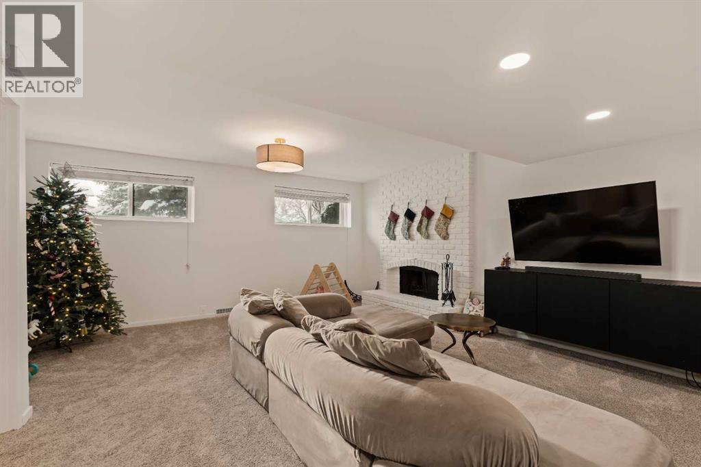 212 Vantage Place Nw, Calgary, Alberta T3A 1X9 - Photo 27 - A2274068