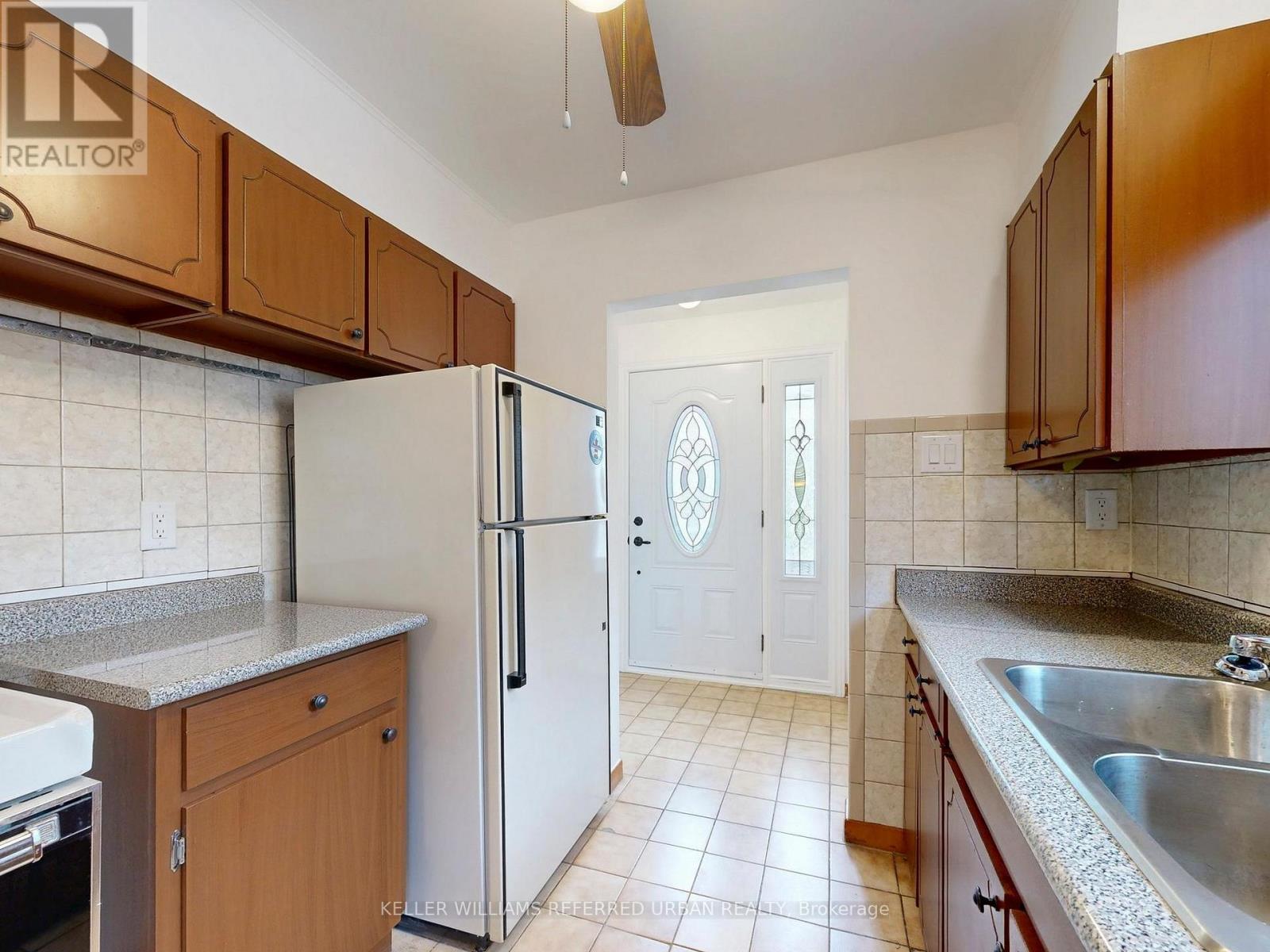 70 Crossbow Crescent, Toronto, Ontario  M2J 3M4 - Photo 11 - C12607528