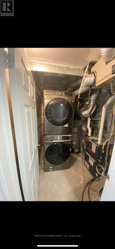 52 Hopper Lane, Newmarket, Ontario  L3X 3J6 - Photo 7 - N12607508