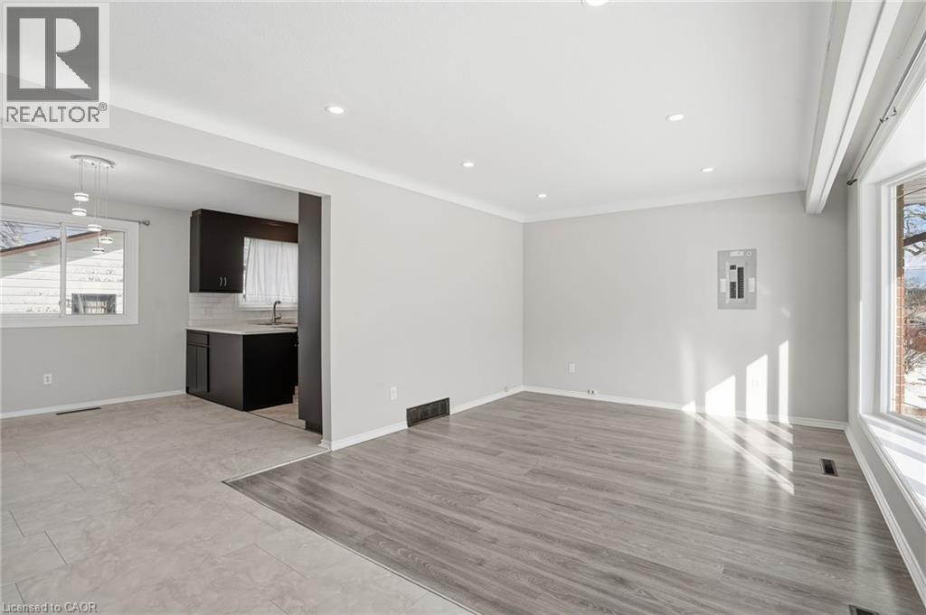 93 Wellington Street, Welland, Ontario  L3B 1B2 - Photo 5 - 40792172