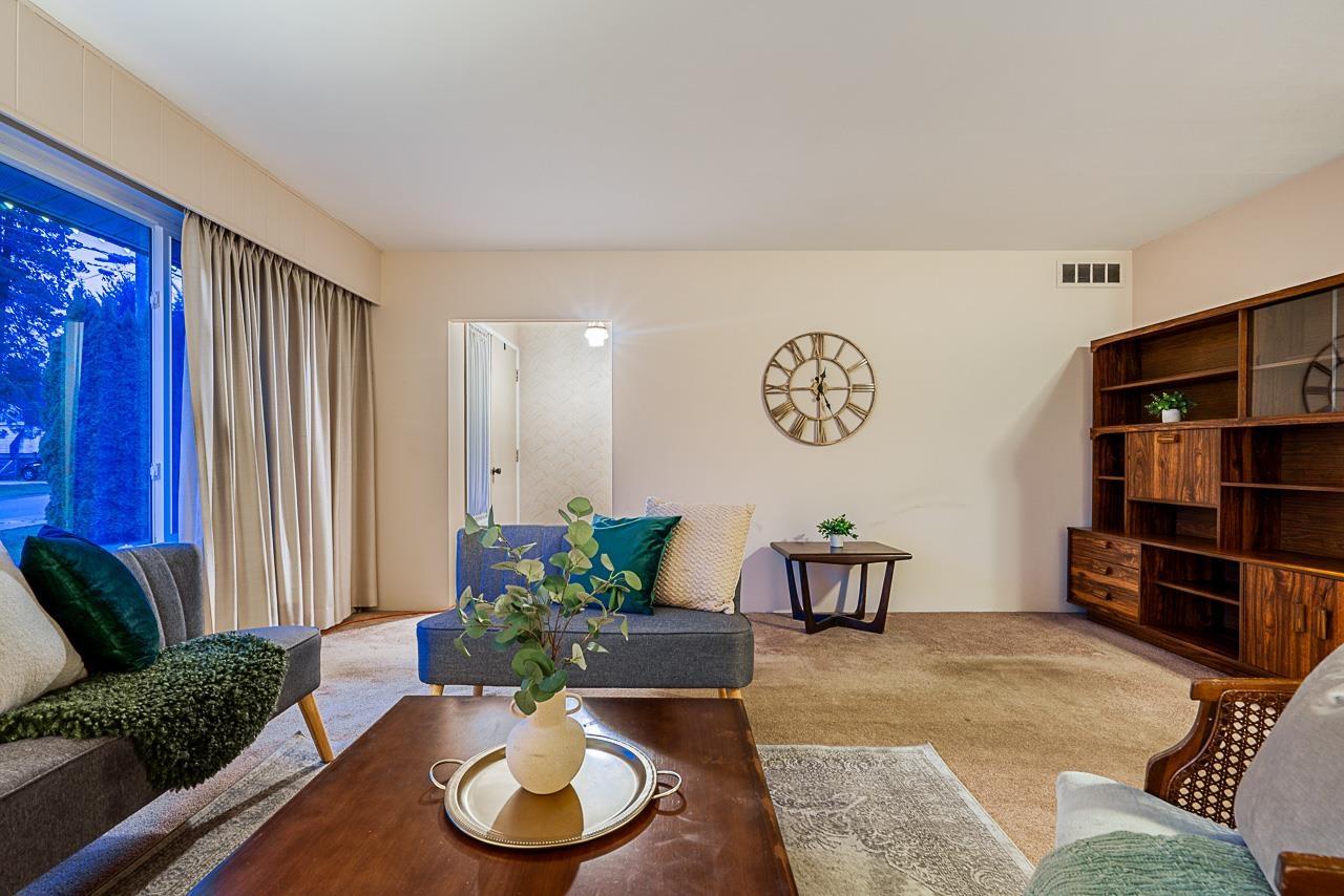 11055 Oriole Drive, Surrey, British Columbia  V3R 5A7 - Photo 6 - R3072419