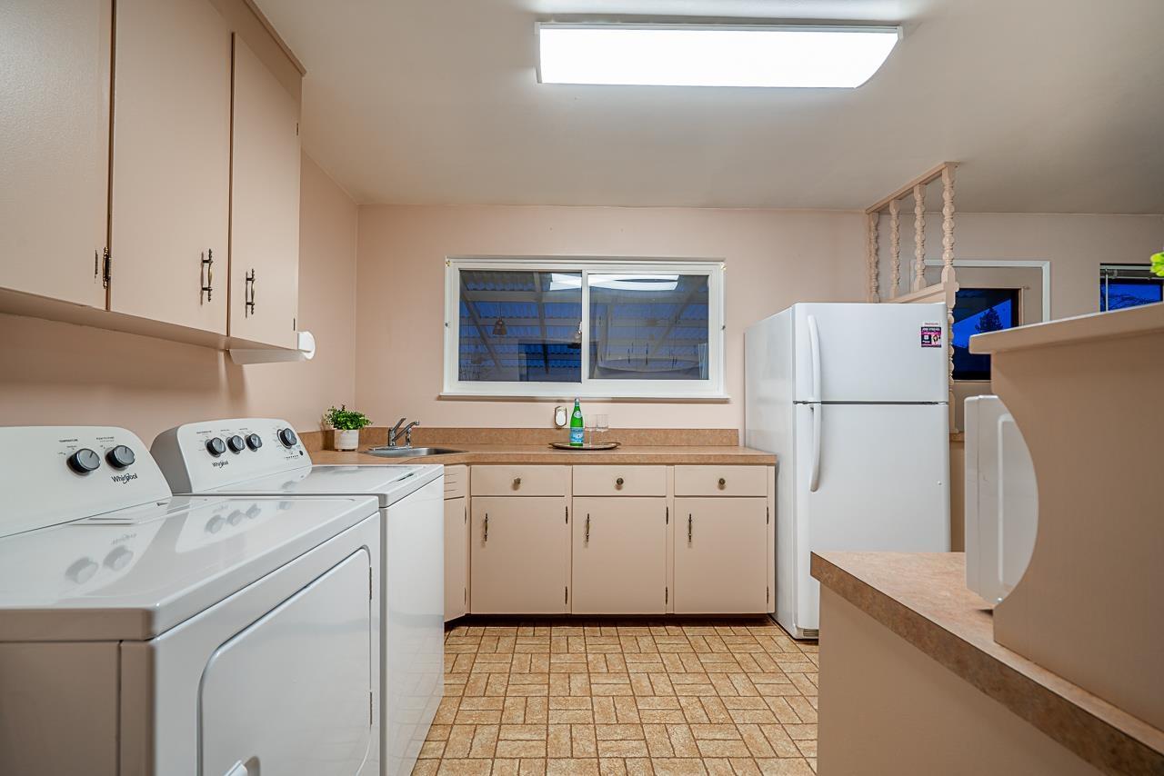 11055 Oriole Drive, Surrey, British Columbia  V3R 5A7 - Photo 13 - R3072419