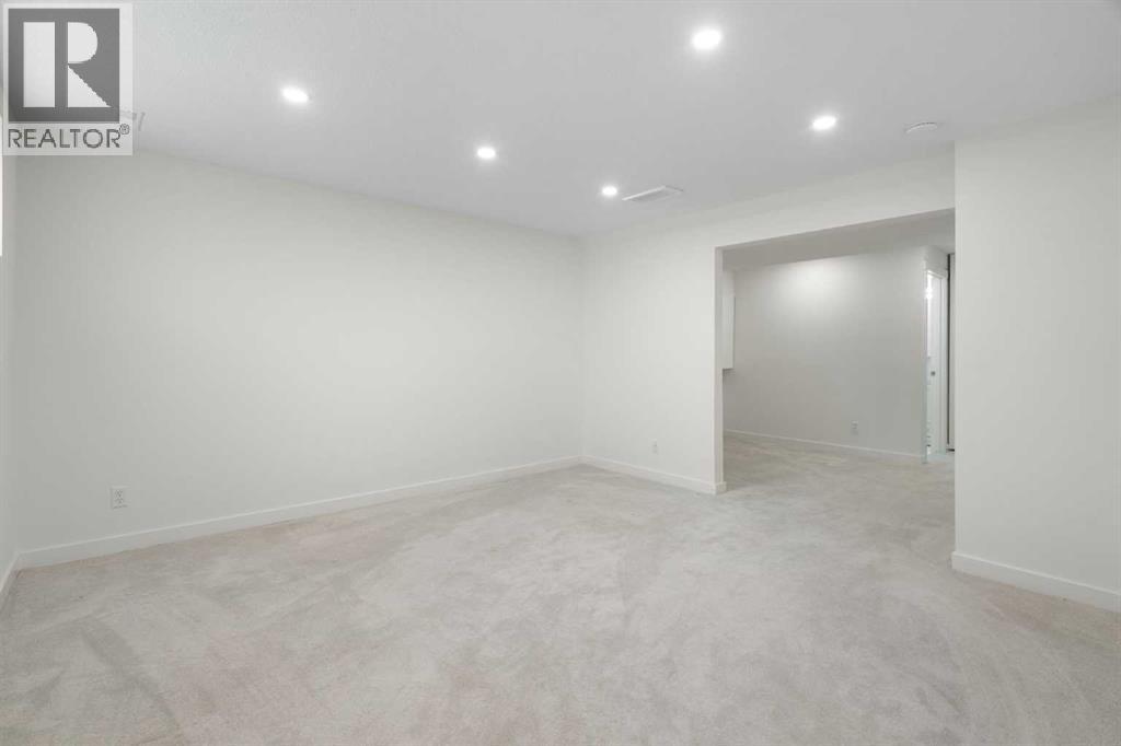 211 Elgin Meadows Gardens Se, Calgary, Alberta T2Z 0M3 - Photo 31 - A2268888
