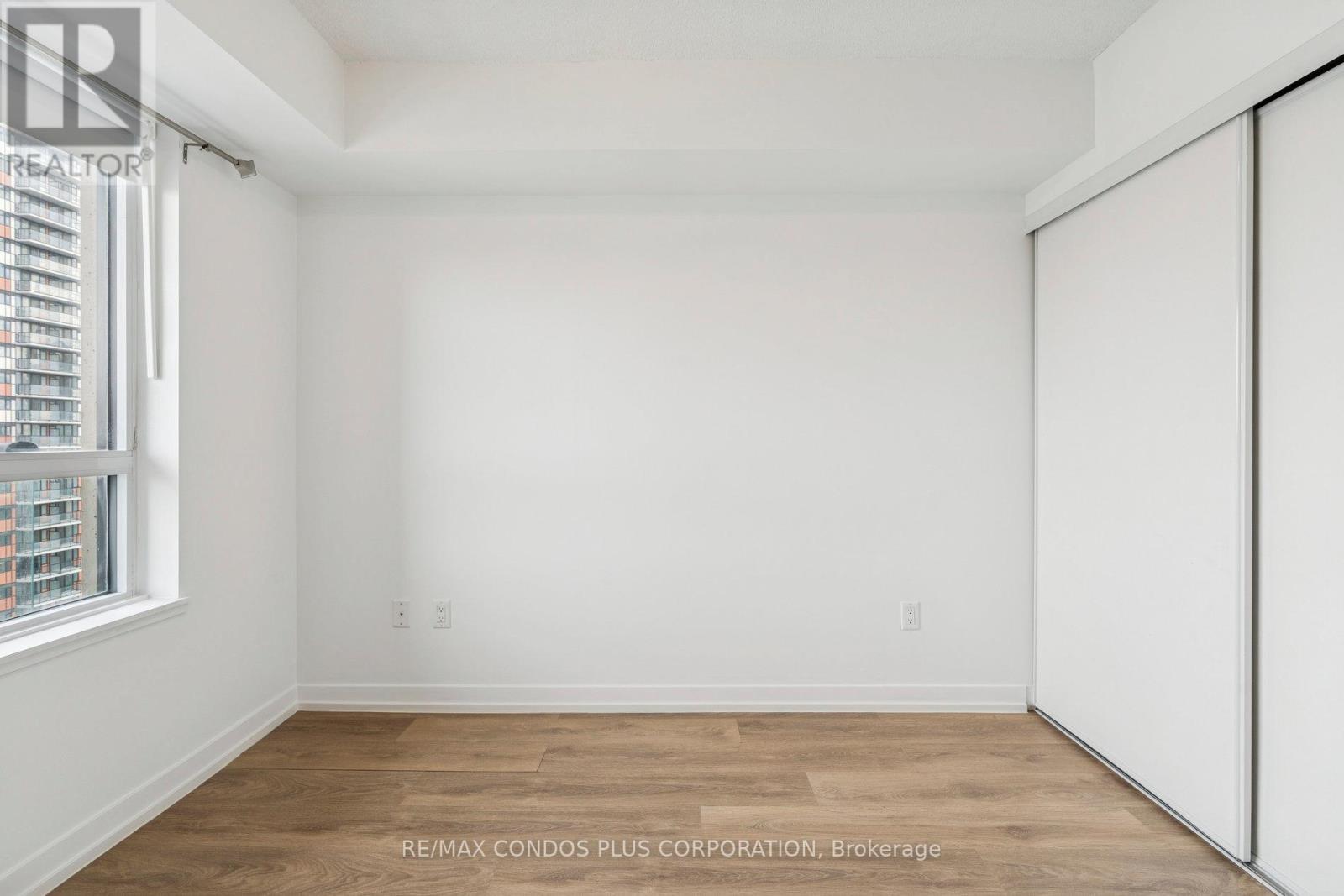 1609 - 1420 Dupont Road, Toronto, Ontario  M6H 0C2 - Photo 8 - W12607532