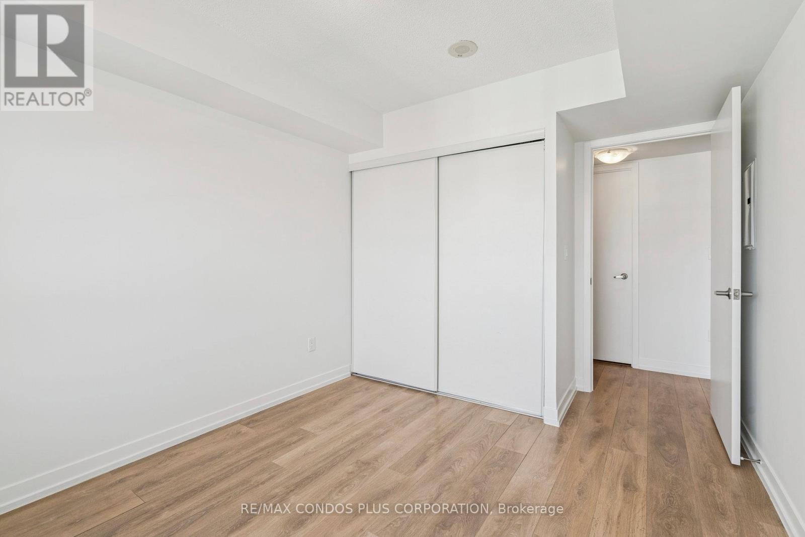 1609 - 1420 Dupont Road, Toronto, Ontario  M6H 0C2 - Photo 9 - W12607532